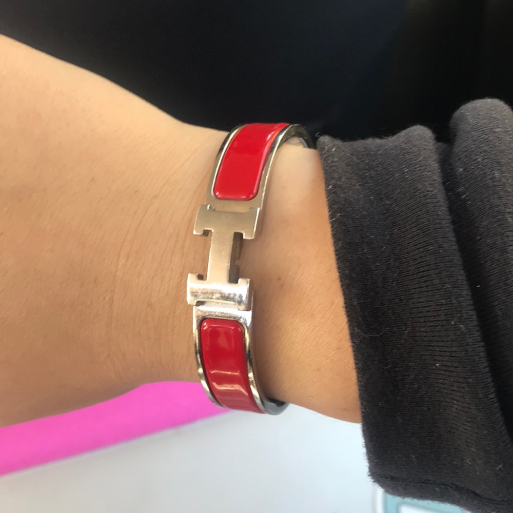 Red Hermès H bracelet
